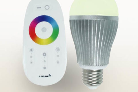 Smartphone Iphone and Ipad Controlled RGB Color Changing 6W LED Light Bulb With Wifi Hut
